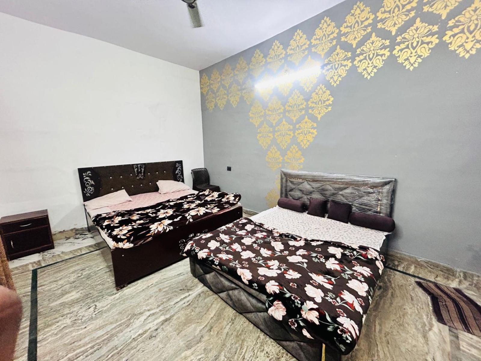 Agrawal Inn Guest House Matura Exterior foto
