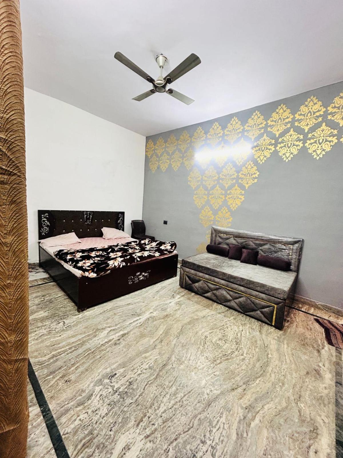 Agrawal Inn Guest House Matura Exterior foto
